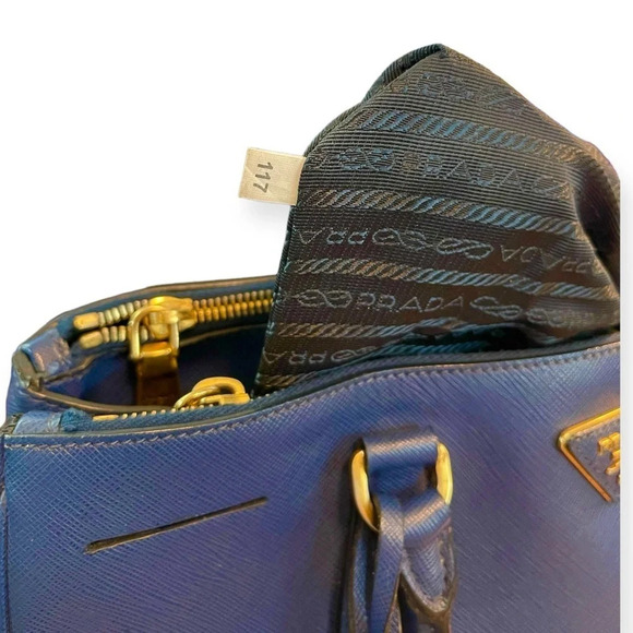 PRADA Galleria Lux Large Saffiano Double Zip Satchel Tote - Picture 15 of 16